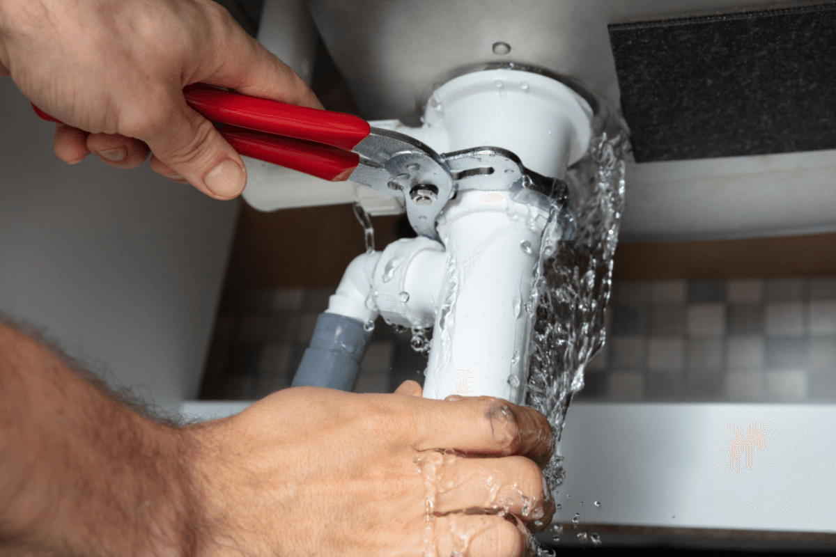 Handle Plumbing Emergencies